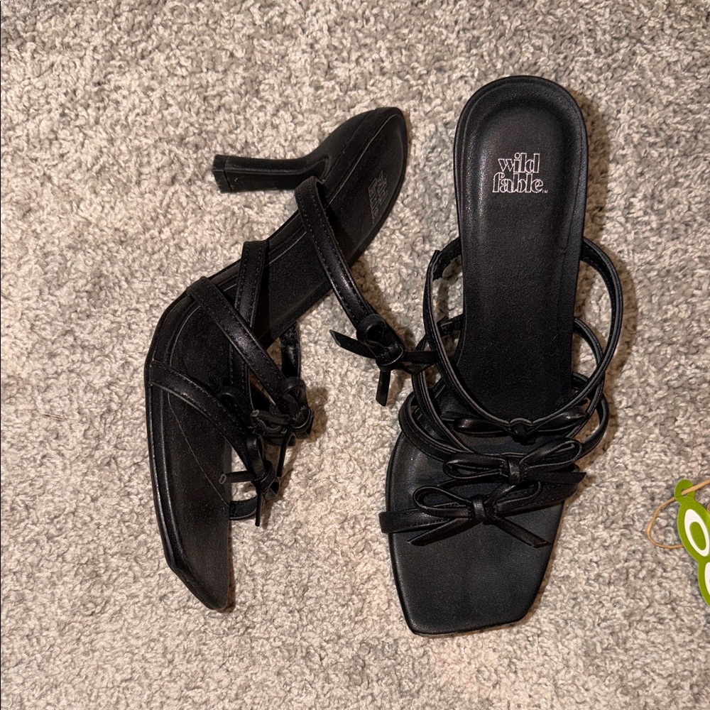 Wild Fable Elegant Black Bow Heels